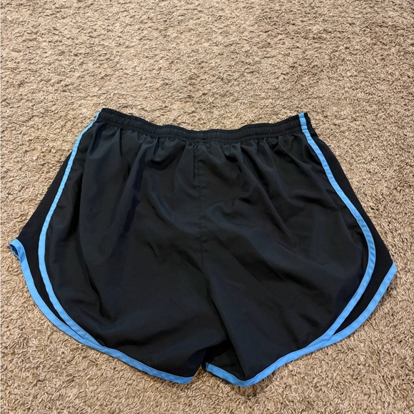 Women’s Nike Dri-FIT Black & Blue Tempo Lined Running Active Shorts - Picture 5 of 5